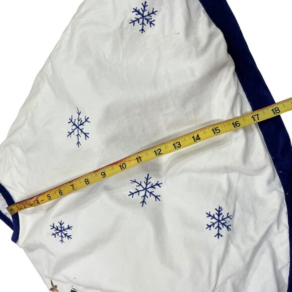 Disney Winnie The Pooh 1990s Christmas Tree Skirt Velvet Snowflake Blue Trim - Picture 7 of 7